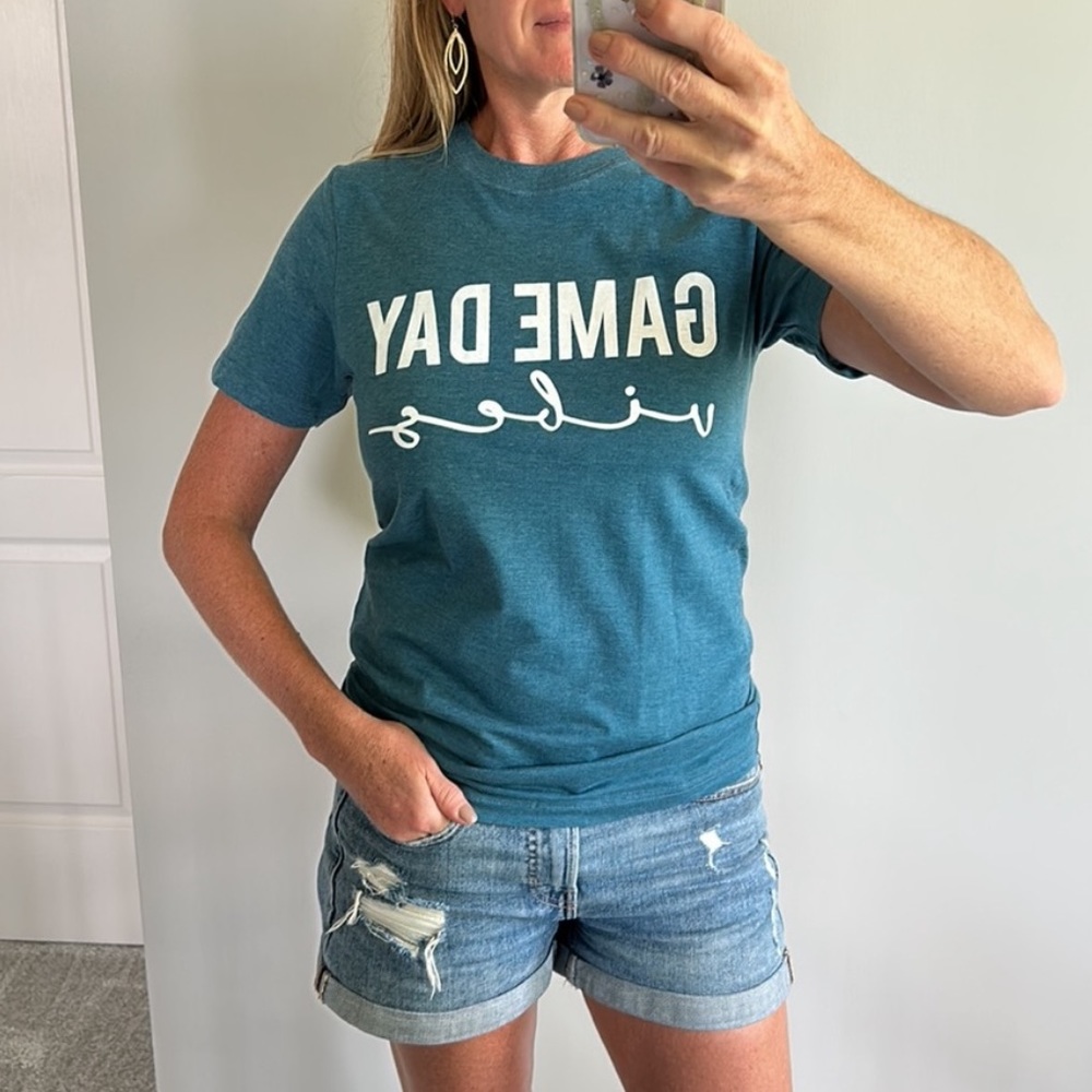 ‘Game Day Vibes’ Short Sleeve Graphic Tee - Picture 1 of 6